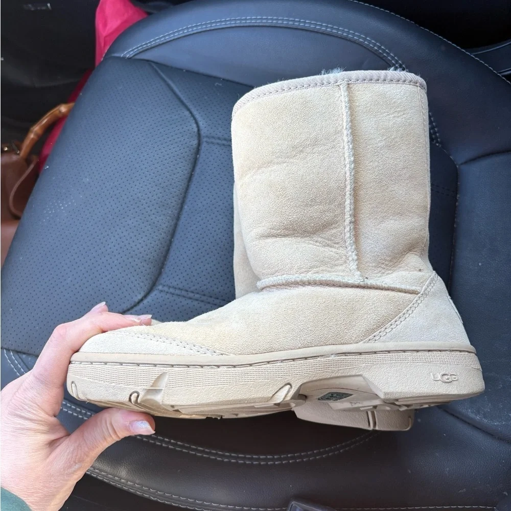 UGG soft warm